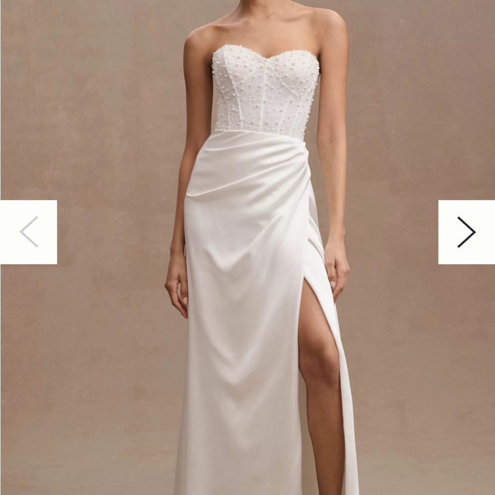 Elegant White Strapless Dress